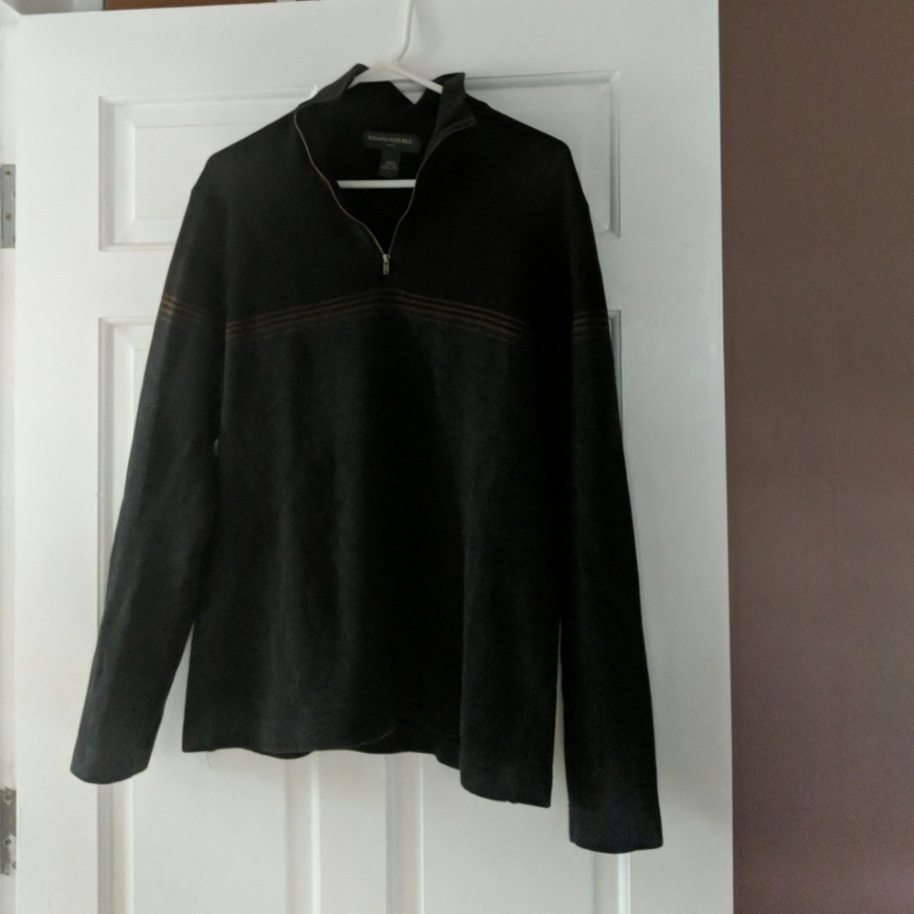 Offer 2/$15 guys shirts!! half zip cotton sweater - Picture 2 of 4